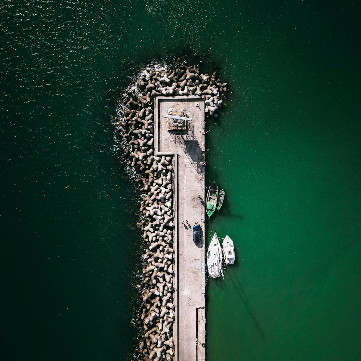 Aerial view of Varna harbour on the Bulgarian Black Sea coast — Balkans in August